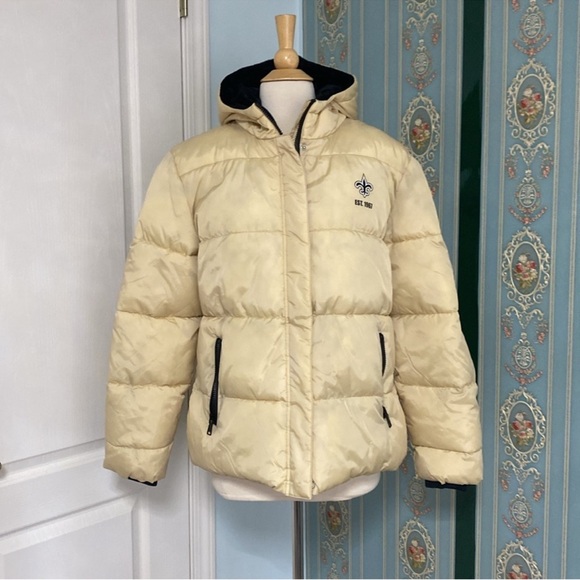 New Orleans Saints Erin Andrews Gold Puffer Jacket Women’s Medium Hooded NFL - Picture 3 of 9
